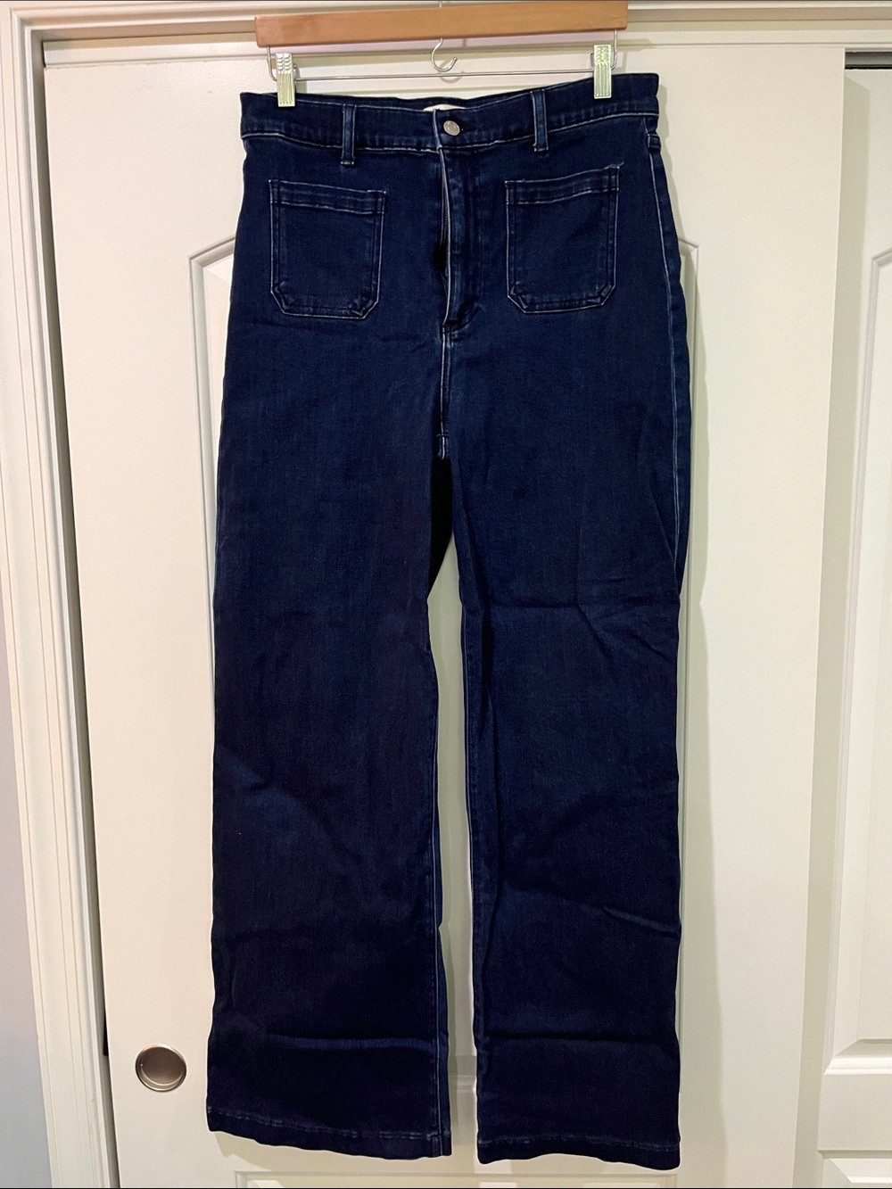 Wide leg patch pocket jeans